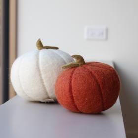 Felted Pumpkins